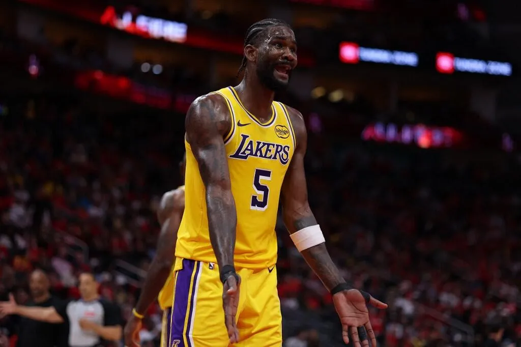 Lakers Pertimbangkan Tukar Ayton, Opsi Tetap Terbuka - sumber: (mainbasket)