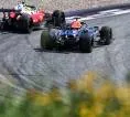 Lewis Hamilton Tanggapi Klaim Penalti Max Verstappen
