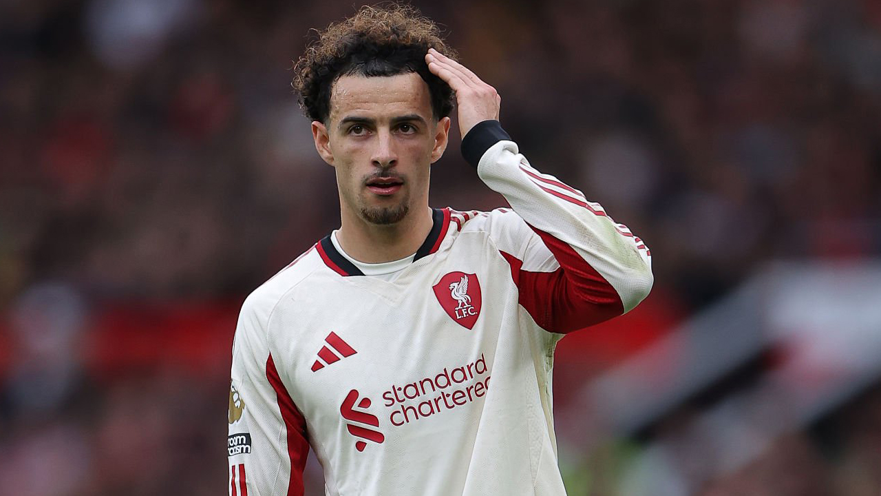 Nottingham Forest Ikut Kejar Curtis Jones, Liverpool Banderol Segini