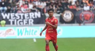 Persija Jakarta Perpanjang Kontrak Bek Muda Untuk Dua Musim