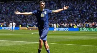 Puji Kerim Alajbegovic, Ibra: Dia Bermain Seolah Menguasai Seisi Stadion