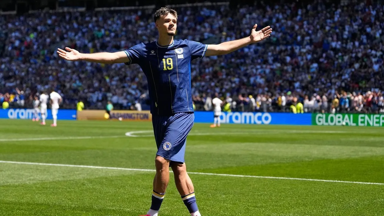 Puji Kerim Alajbegovic, Ibra: Dia Bermain Seolah Menguasai Seisi Stadion