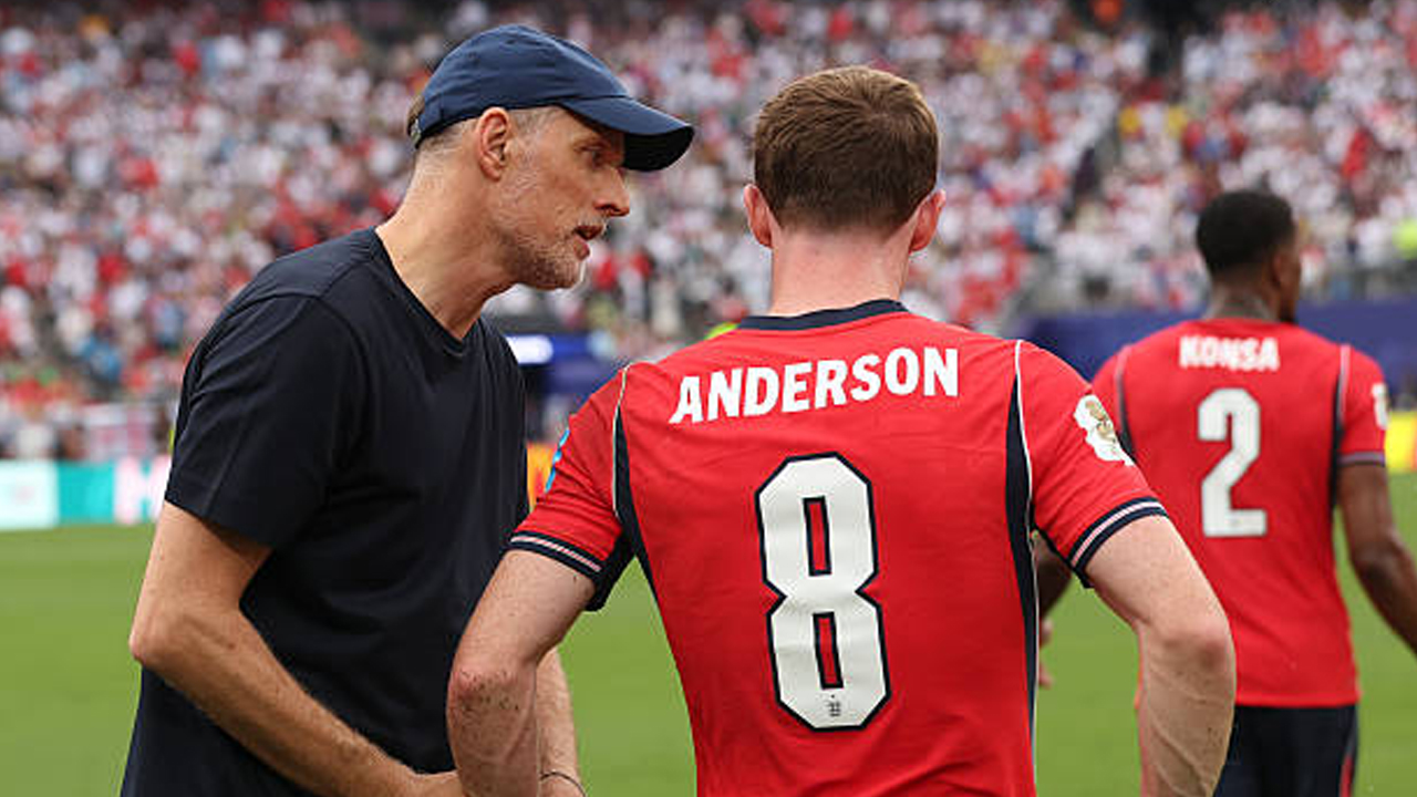 Segera Rampung, Thomas Tuchel Bocorkan Transfer Elliot Anderson ke City