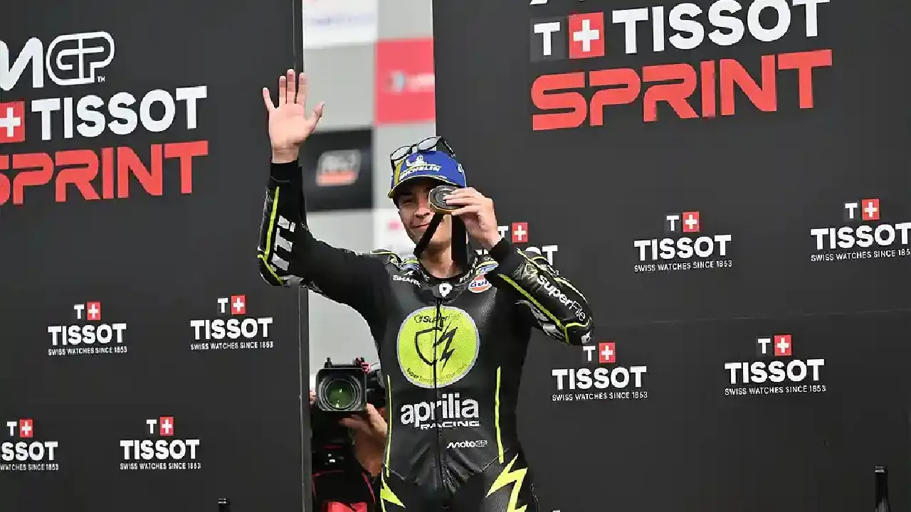 Raul Fernandez menang di Sprint Race MotoGP Belanda 2026.
