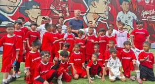 Van der Sar Sayangkan Timnas Indonesia Nyaris Tembus Piala Dunia 2026