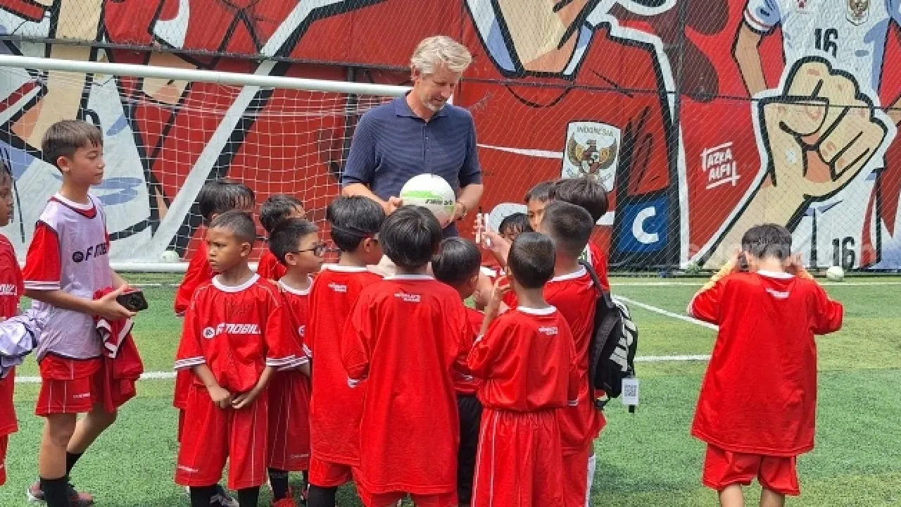Van der Sar: Timnas Indonesia Sudah Naik Level, Optimis Tembus Piala Dunia