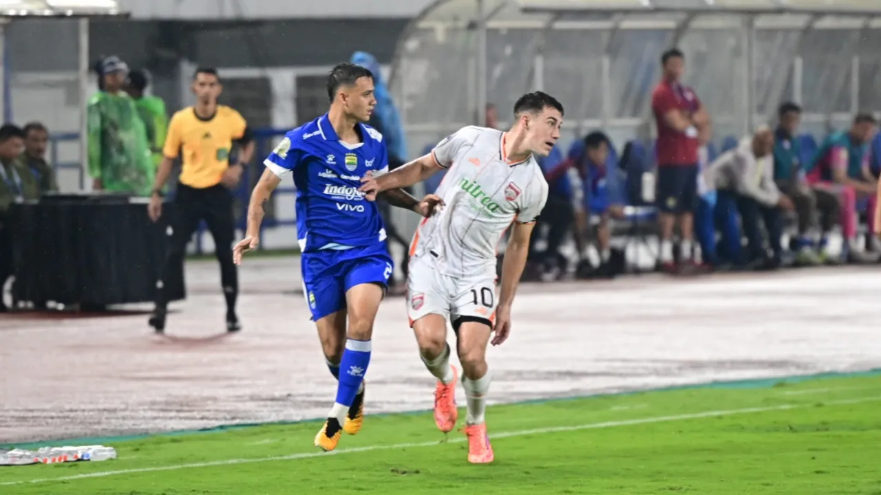 Adhitia Putra Herawan enggan tanggapi isu Mariano Peralta merapat ke Persib