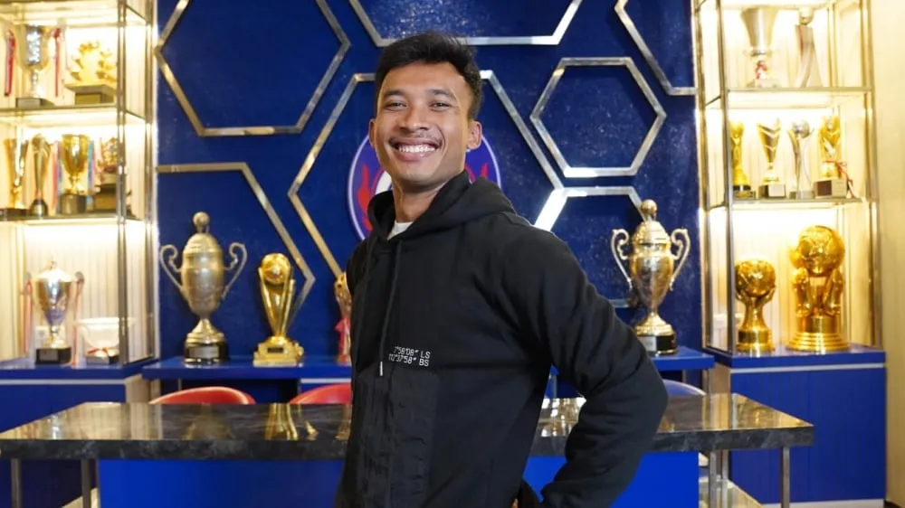 Arema FC Rekrut Robi Darwis Sebagai Aset Masa Depan - sumber: (ileagueid)
