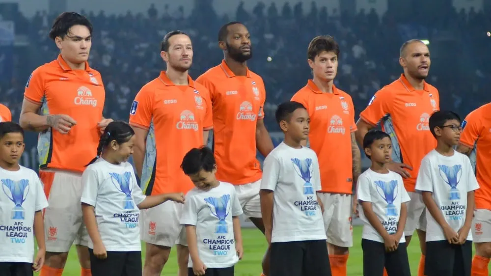 Gabriel Mutombo Resmi Perkuat Lini Belakang Persib Bandung - sumber: (ileagueid)