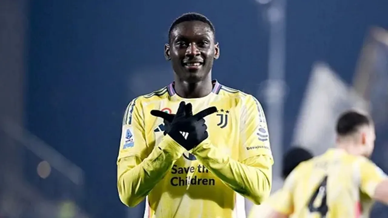 Juventus Tak Terburu-buru Selesaikan Transfer Kolo Muani dan Martinez