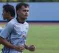 Rezaldi Hehanussa Resmi Bergabung dengan Semen Padang sebagai Bek Sayap Baru
