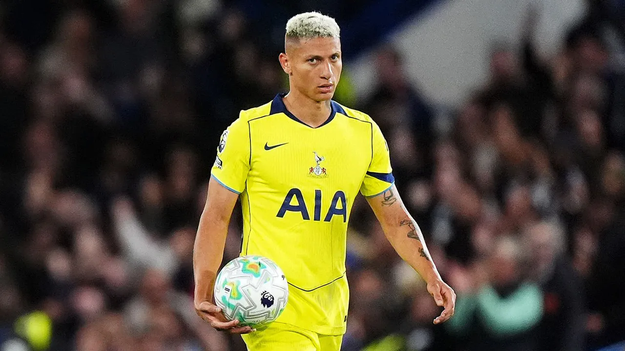 Tak Cocok dengan Skema De Zerbi, Richarlison Berpotensi Dilepas Spurs