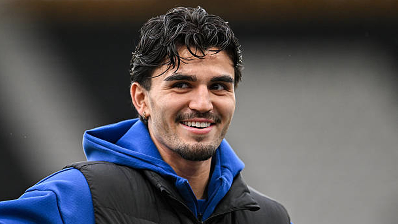 Brighton and Hove Albion Resmi Rekrut Pascal Struijk dari Leeds United