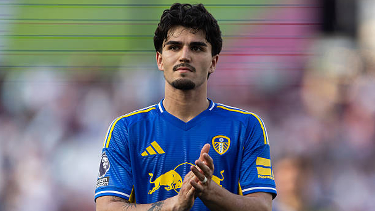 Demi Patuhi Aturan PSR, Leeds United Harus Jual Pascal Struijk ke Brighton