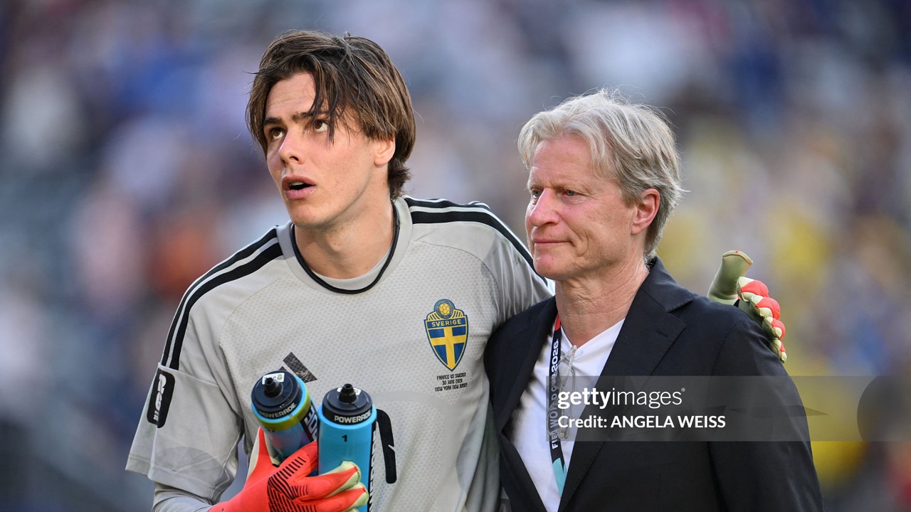 Jacob Widell Zetterstrom Santai Tanggapi Minat Leeds dan Wolves