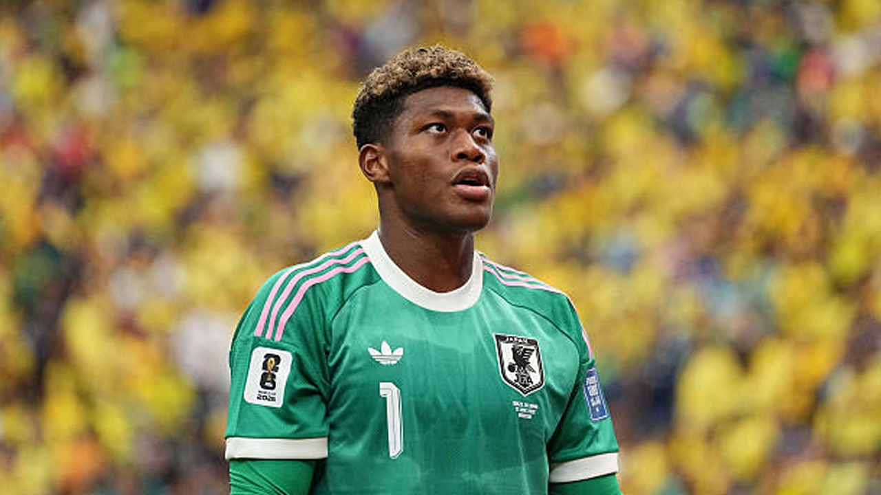 Nasib Dua Kiper Leeds United Masih Menggantung, Zion Suzuki Bisa Jadi Opsi