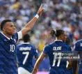 Prancis 3-0 Swedia: Mbappe Bawa Les Bleus Melaju Mulus ke Babak 16 Besar