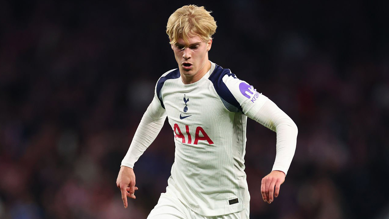 Roberto De Zerbi Bujuk Lucas Bergvall Agar Bertahan di Spurs