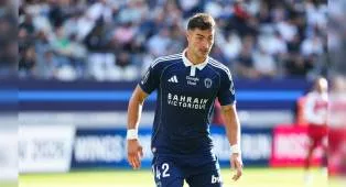 Cari Pengganti Gila, Lazio Jadikan Defender Brighton Target Utama