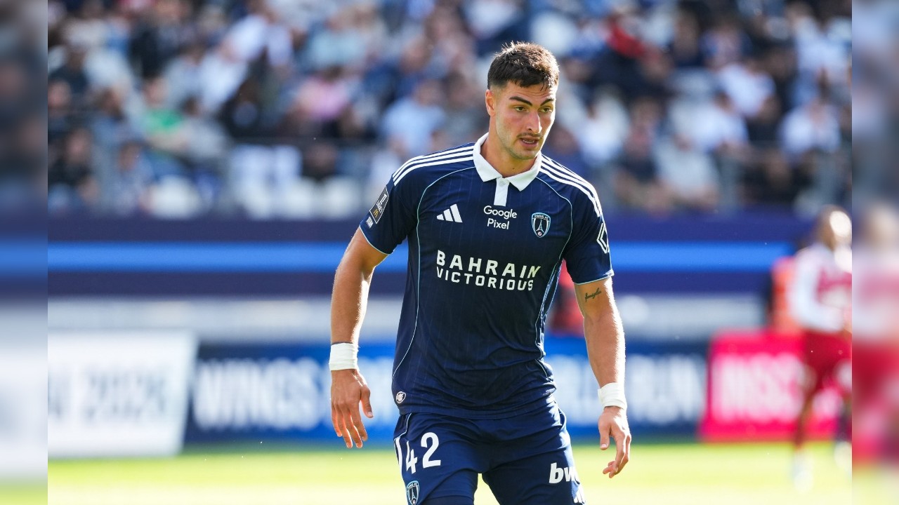 Cari Pengganti Gila, Lazio Jadikan Defender Brighton Target Utama