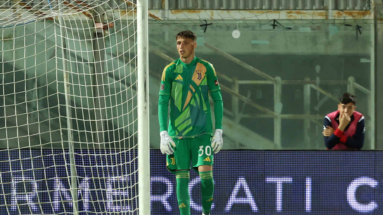 Giovanni Daffara Resmi Gabung Parma, Zion Suzuki Siap Dijual