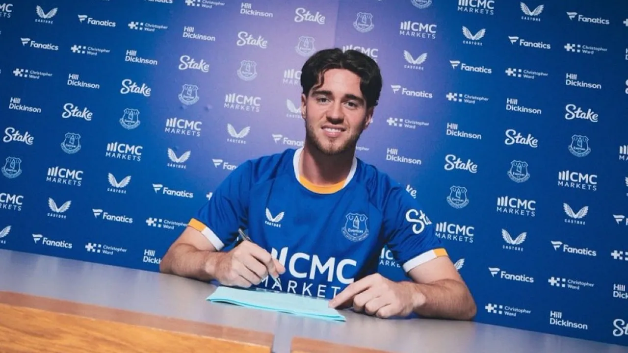 Hayden Hackney yakin berkembang bersama David Moyes