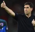 Liverpool Bidik Penyerang Brasil untuk Perkuat Skuad Iraola
