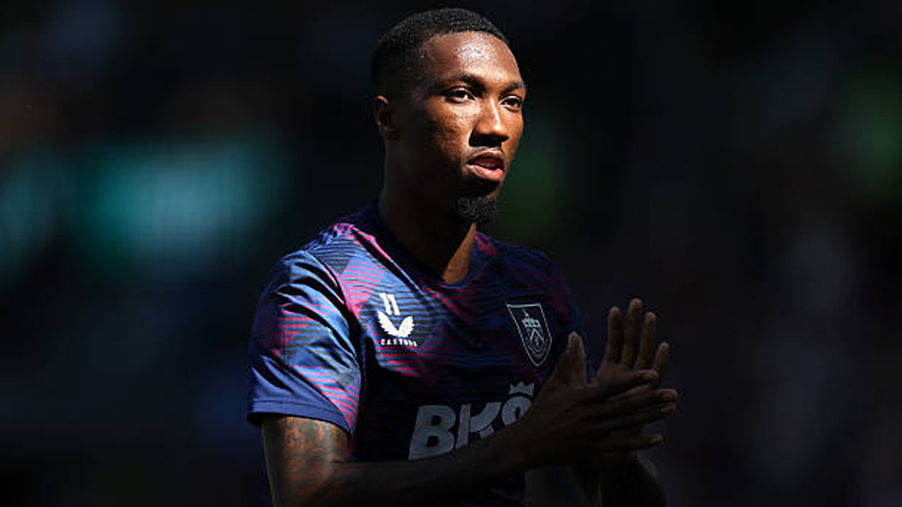 Negosiasi Berlanjut, Brentford Ajukan Tawaran Baru untuk Jaidon Anthony