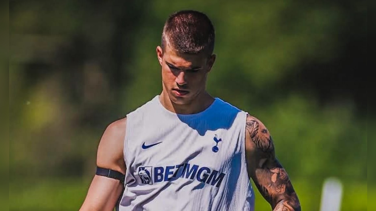Tottenham Akhirnya Terima Tawaran Brighton Untuk Vuskovic