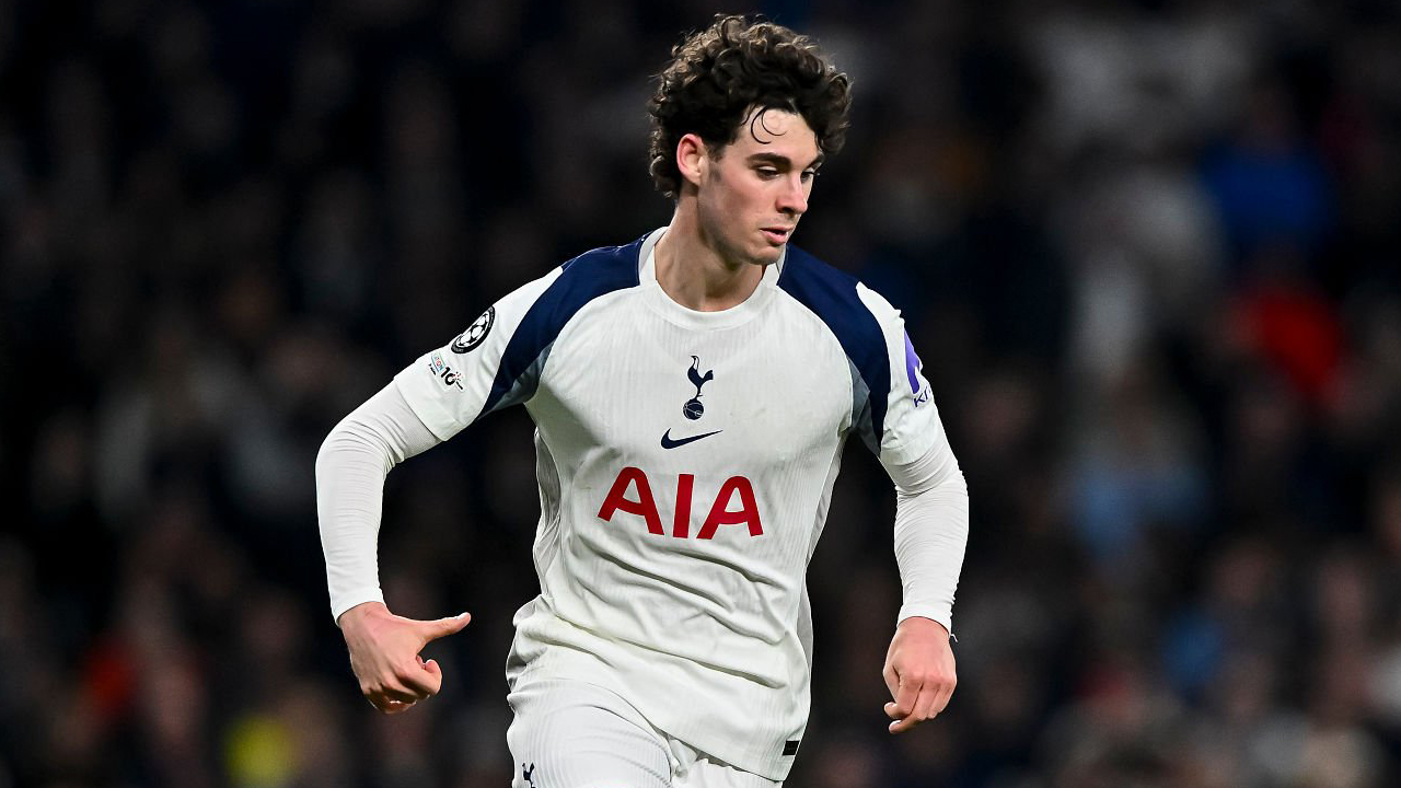 Tottenham Hotspur Tolak Tawaran Newcastle untuk Archie Gray