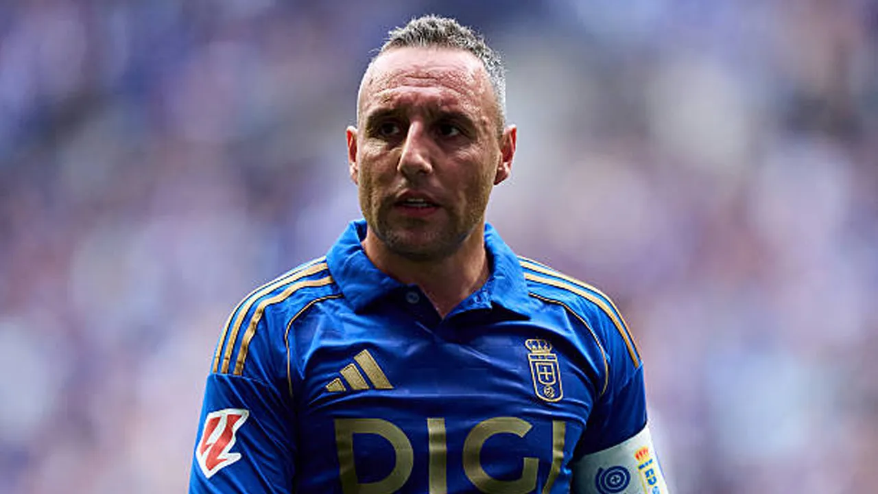 Tutup Karier di Real Oviedo, Santi Cazorla Pensiun di Usia 41 Tahun