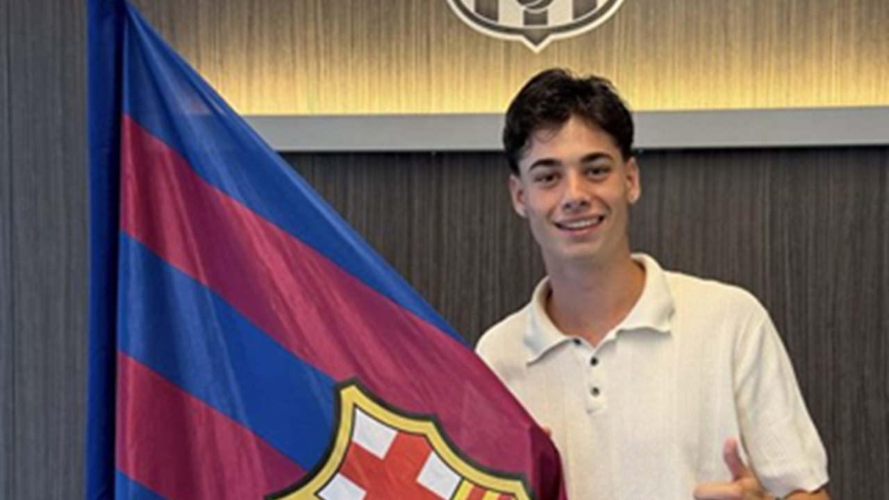 Barcelona Konfirmasi Amankan Masa Depan Oscar Gistau