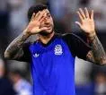 Barcelona Mundur Dari Perburuan Servis Defender Andalan Tottenham