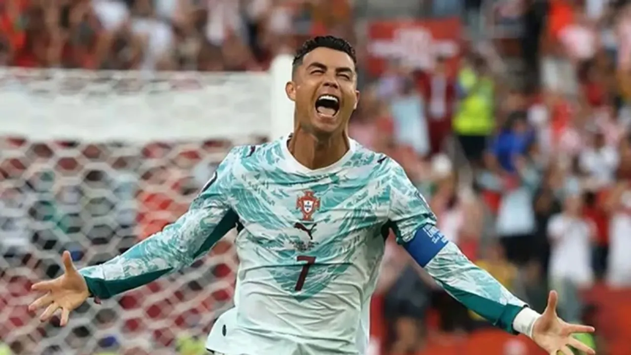 Cristiano Ronaldo Kirim Pesan Jelas Mengenai Masa Depannya