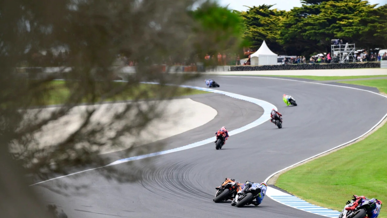Fans MotoGP Murka Sirkuit Phillip Island Terancam Jadi Lapangan Golf