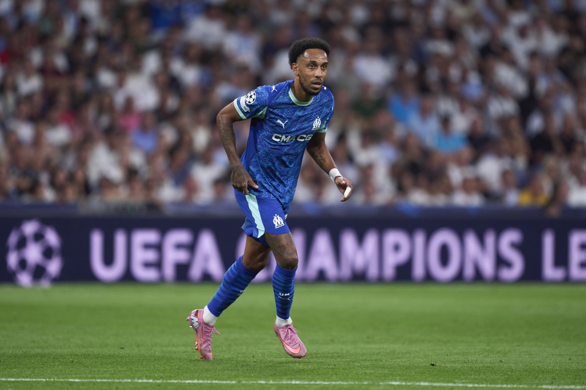 Genoa Bidik Aubameyang dalam Manuver Transfer Sensasional