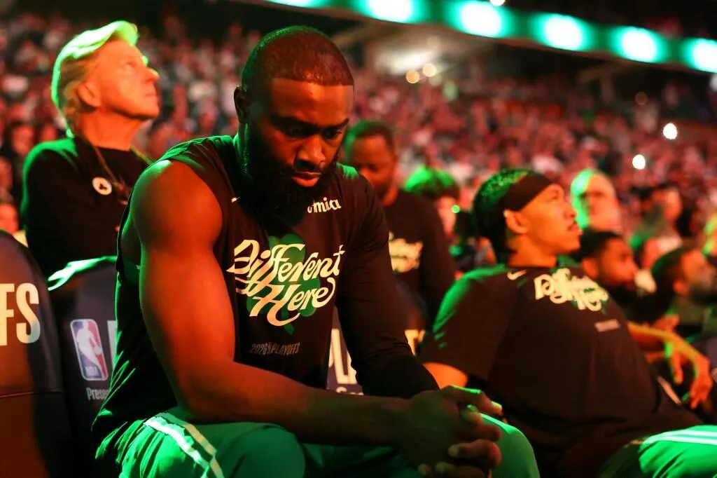Jaylen Brown Sambut Tantangan Baru di Sixers, Meski Berat Tinggalkan Celtics - sumber: (mainbasket)