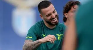 Mario Gila Segera Berlabuh ke Milan Usai Kesepakatan €25 Juta dengan Lazio