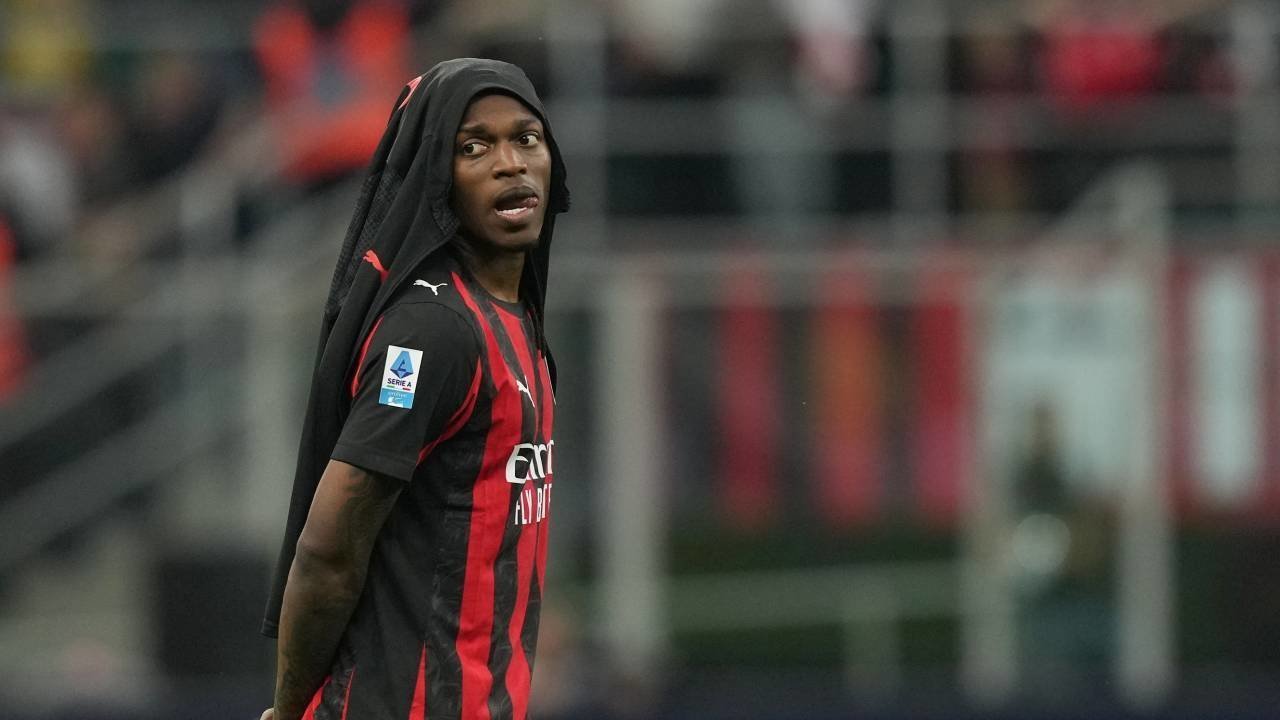 Milan Gelar Pertemuan Dengan Agen, Proses Penjualan Rafael Leao Dimulai
