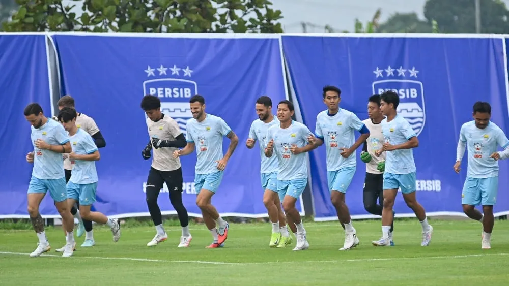 Persib Memulai Latihan Pra Musim di Bawah Arahan Pelatih Baru - sumber: (ileagueid)