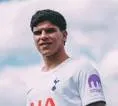 Resmi Bergabung, Fernandes Ungkap Ambisinya di Tottenham