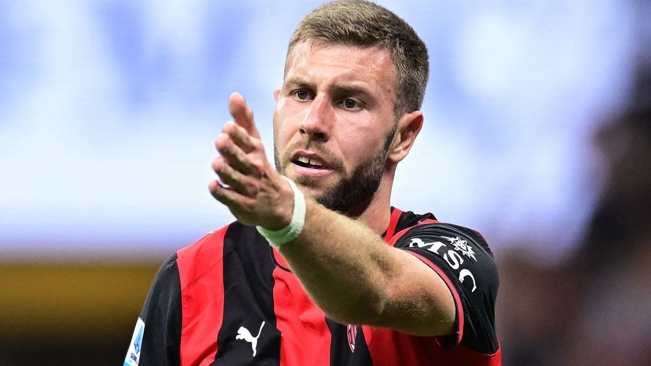 Revolusi Pertahanan AC Milan, Hanya Strahinja Pavlovic Yang Bertahan