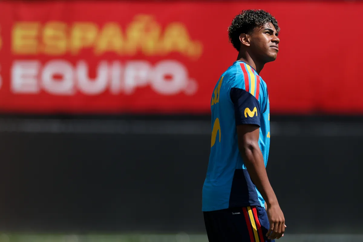Susunan Pemain Resmi Spanyol vs Austria di Piala Dunia Babak 32 Besar - sumber: (footballitalia)