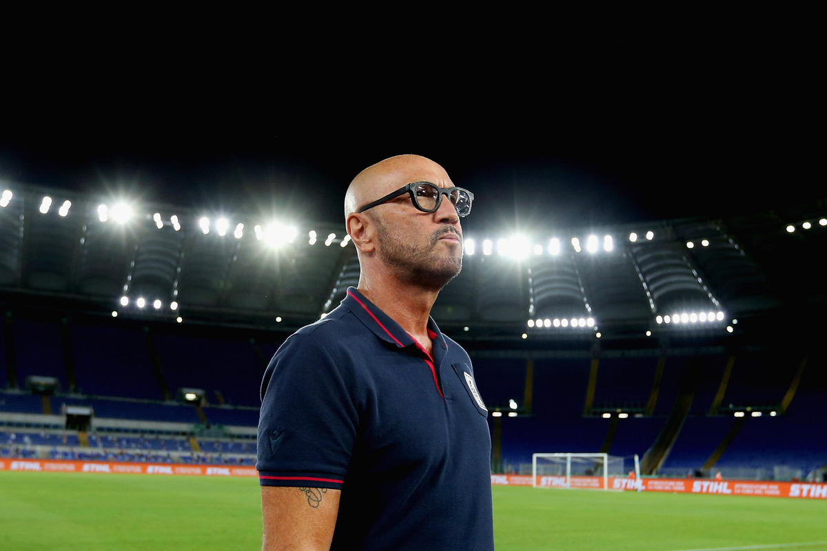 Zenga Sindir Rekor Piala Dunia Baru Unai Simon dengan Komentar Berani