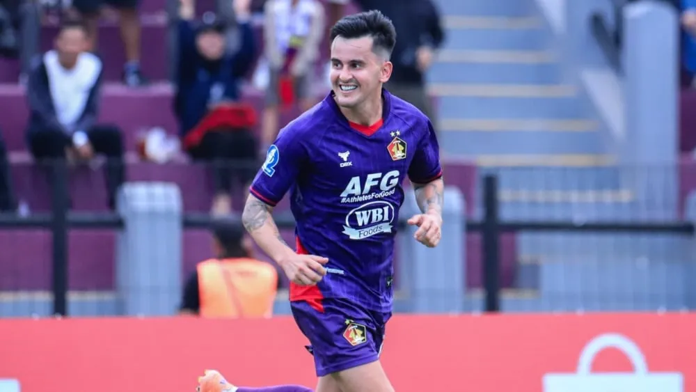 Adrian Luna Tinggalkan Persik Setelah Kontrak Tidak Diperpanjang - sumber: (ileagueid)