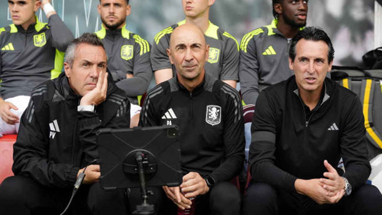 Aston Villa Umumkan Kepergian Pako Ayestaran dan Antonio Rodriguez Saravia