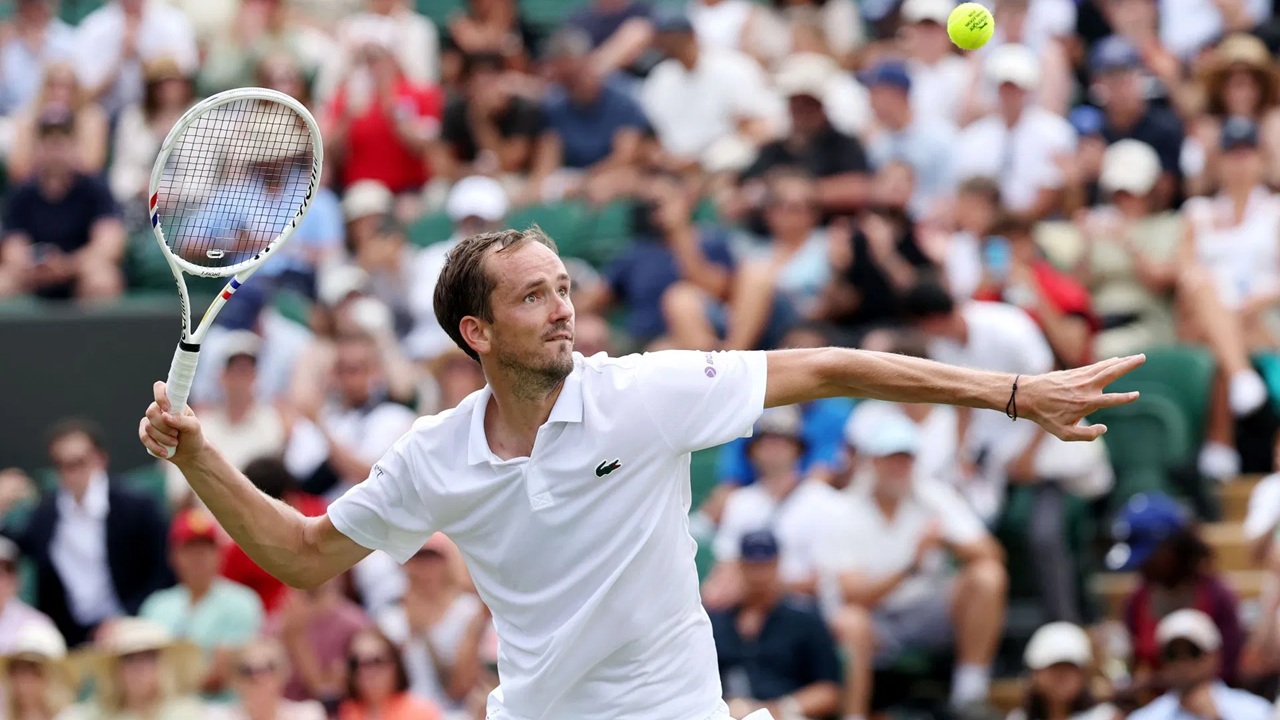 Daniil Medvedev Akui Harusnya Bermain Dengan Lebih Baik Di Wimbledon