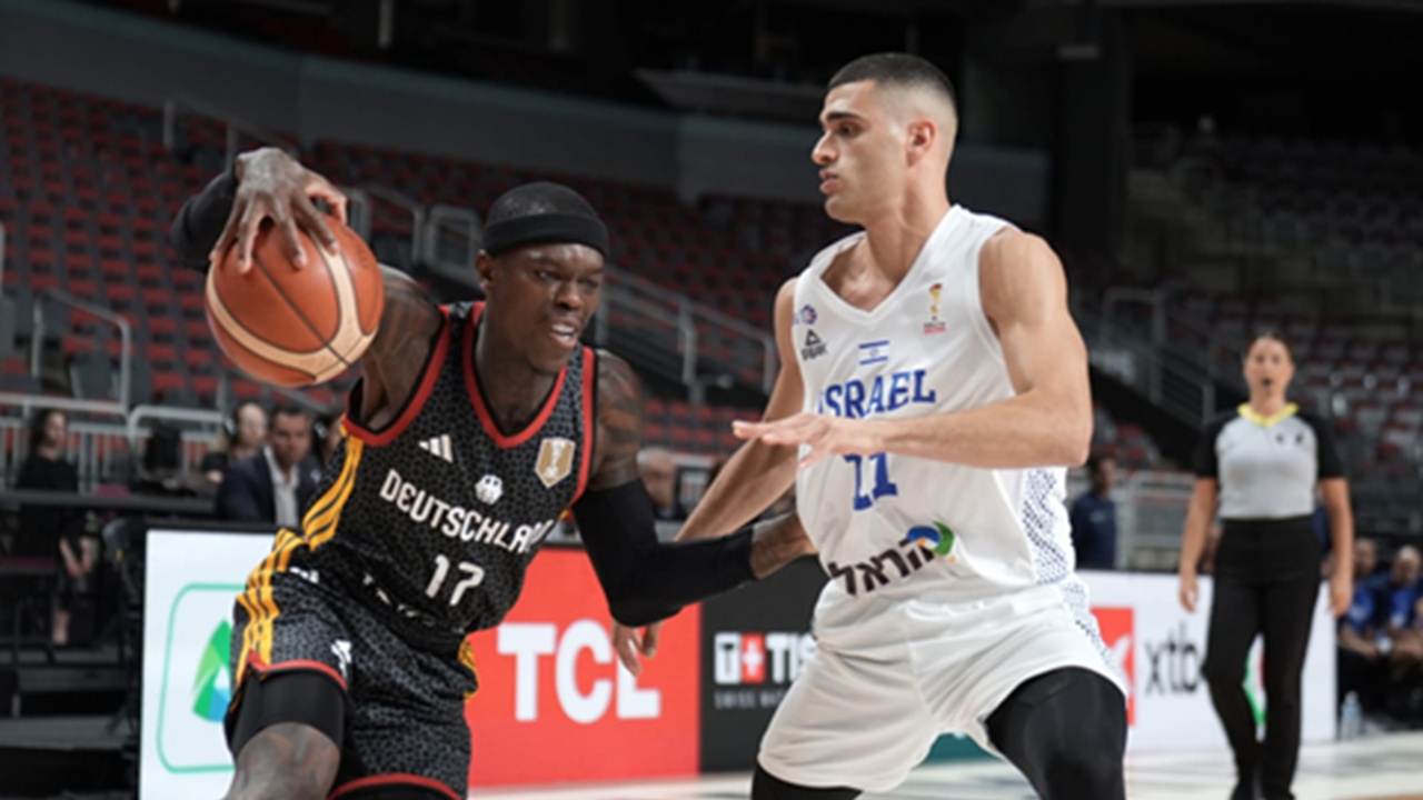 Dennis Schroder Pimpin Timnas Jerman Libas Israel