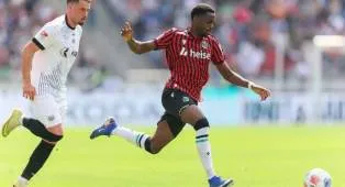 Eintracht Frankfurt Hampir Pastikan Kontrak Noël Aséko