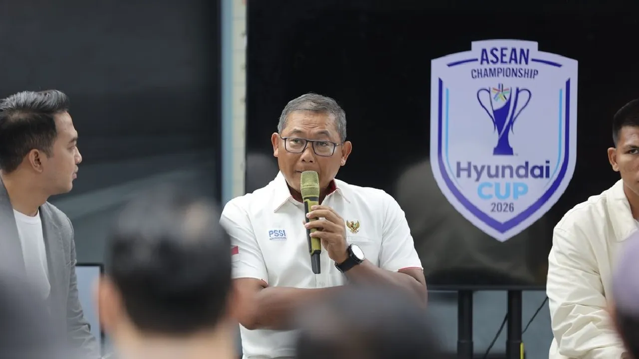 Sumardji dalam acara press conference Piala AFF 2026 Timnas Indonesia
